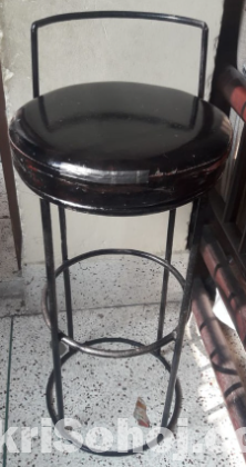 উঁচু চেয়ার